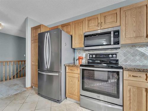 51 Park Meadows Lane Se, Medicine Hat, AB - Indoor Photo Showing Kitchen With Stainless Steel Kitchen