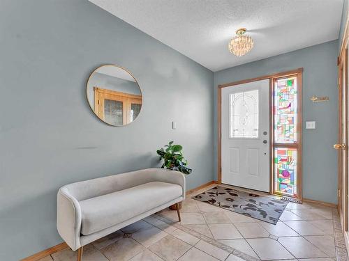 51 Park Meadows Lane Se, Medicine Hat, AB - Indoor Photo Showing Other Room