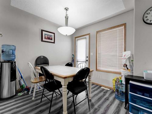 543 Stark Way Se, Medicine Hat, AB - Indoor Photo Showing Dining Room