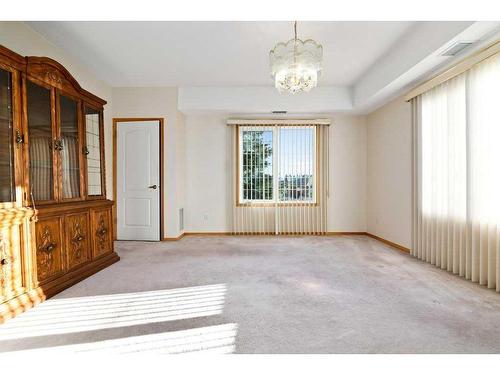 219A-278 Park Meadows Drive Se, Medicine Hat, AB - Indoor Photo Showing Other Room