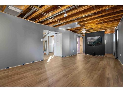 353 Woodman Avenue Se, Medicine Hat, AB - Indoor Photo Showing Basement