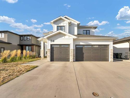 24 Coulee Ridge Drive Sw, Medicine Hat, AB - Outdoor With Facade