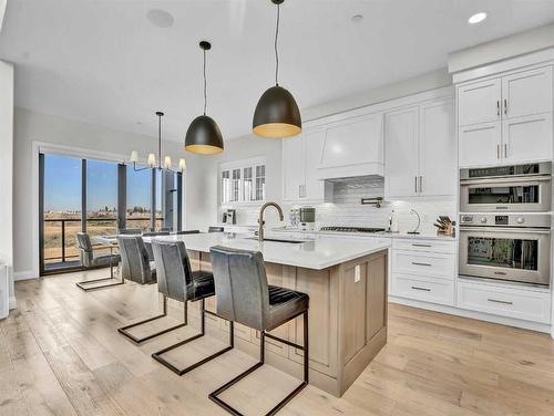 24 Coulee Ridge Drive Sw, Medicine Hat, AB - Indoor Photo Showing Kitchen With Upgraded Kitchen