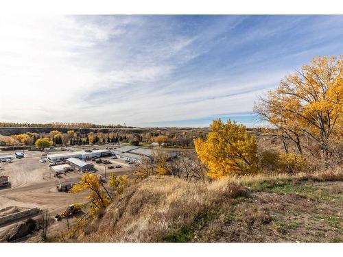 227 12 Street Se, Medicine Hat, AB - Outdoor With View