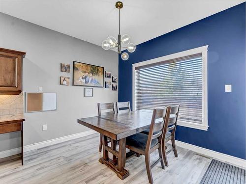 20 Terrace Circle Ne, Medicine Hat, AB - Indoor Photo Showing Dining Room