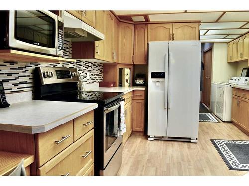 8501 Highway 570, Oyen, AB - Indoor Photo Showing Kitchen