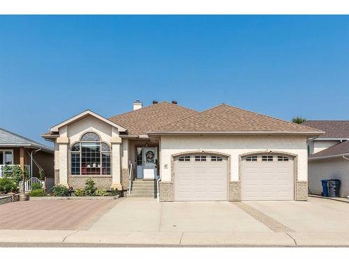 67 Vintage Meadows Place Se, Medicine Hat, AB - Outdoor With Facade