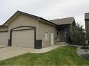 35 Sierra Lane Sw, Medicine Hat, AB  - Outdoor 