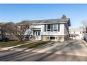 271 Seven Persons Drive Sw, Medicine Hat, AB  - Outdoor 