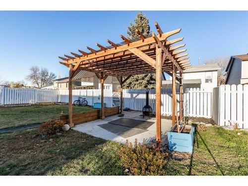 271 Seven Persons Drive Sw, Medicine Hat, AB - Outdoor