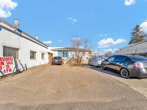 1137 & 1139 Kingsway Avenue Se, Medicine Hat, AB 