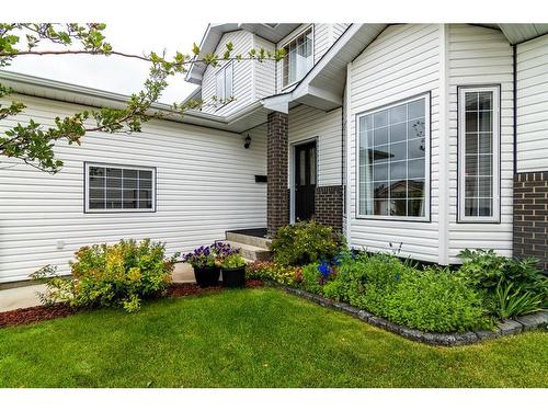 107 Sunset Road Sw, Medicine Hat, AB - Indoor Photo Showing Other Room