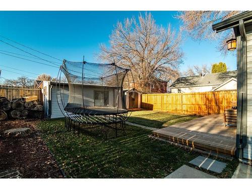 520A 2 Avenue Se, Medicine Hat, AB - Outdoor With Deck Patio Veranda