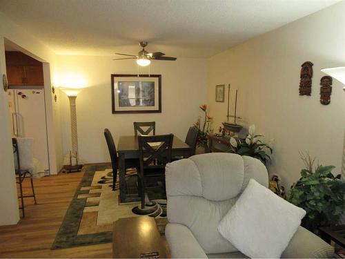 128-1480 Southview Drive Se, Medicine Hat, AB - Indoor