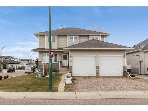 68 Vista Avenue Se, Medicine Hat, AB - Outdoor