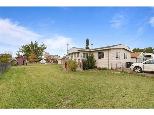 621 3 Street, Suffield, AB - Outdoor