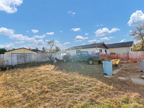 421 19 Street Ne, Medicine Hat, AB - Outdoor