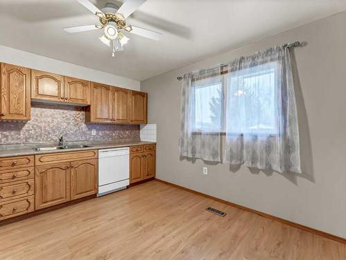 2021 Hawke Crescent Ne, Medicine Hat, AB - Indoor Photo Showing Kitchen With Double Sink