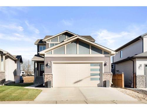 616 Vista Drive Se, Medicine Hat, AB - Outdoor With Facade