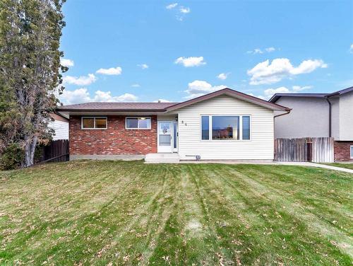 84 Saunders Crescent Se, Medicine Hat, AB - Outdoor