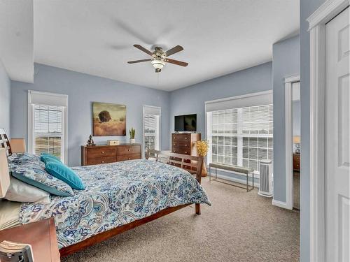 537-201 River Ridge Drive Nw, Medicine Hat, AB - Indoor Photo Showing Bedroom