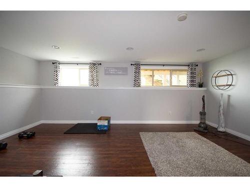 20 Somerside Way Se, Medicine Hat, AB - Indoor Photo Showing Other Room