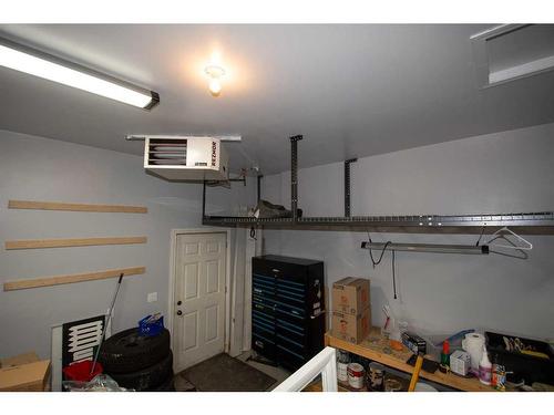 20 Somerside Way Se, Medicine Hat, AB - Indoor Photo Showing Garage