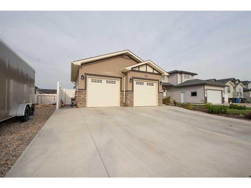 20 Somerside Way Se, Medicine Hat, AB - Outdoor