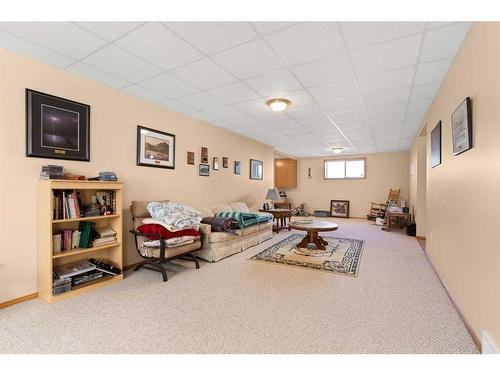 14 Riverview Drive Se, Redcliff, AB - Indoor