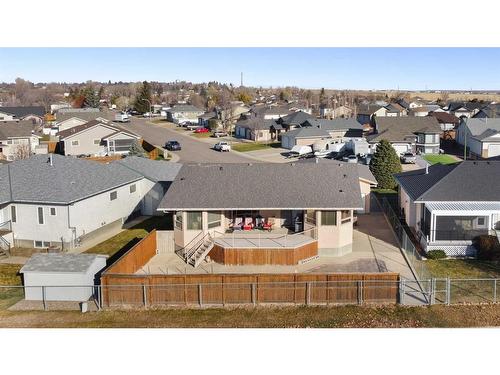 14 Riverview Drive Se, Redcliff, AB - Outdoor