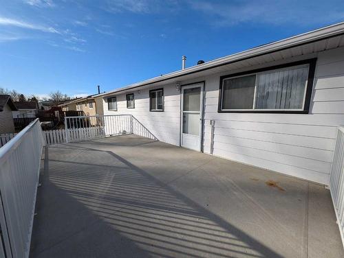 193 Seven Persons Drive Sw, Medicine Hat, AB - Outdoor With Exterior