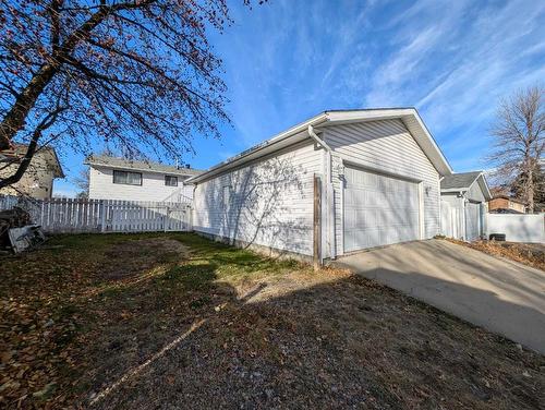 193 Seven Persons Drive Sw, Medicine Hat, AB - Outdoor