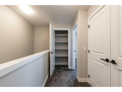 186 Somerset Way Se, Medicine Hat, AB - Indoor Photo Showing Other Room