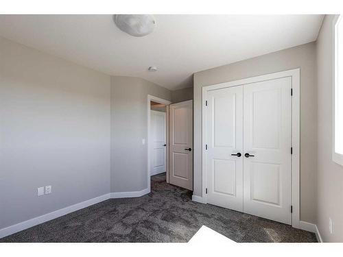 186 Somerset Way Se, Medicine Hat, AB - Indoor Photo Showing Other Room