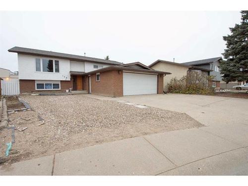 102 Calder Crescent Se, Medicine Hat, AB - Outdoor