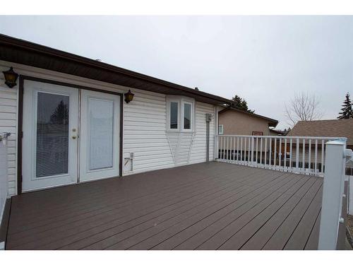 102 Calder Crescent Se, Medicine Hat, AB - Outdoor With Deck Patio Veranda With Exterior