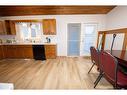 102 Calder Crescent Se, Medicine Hat, AB  - Indoor Photo Showing Kitchen 