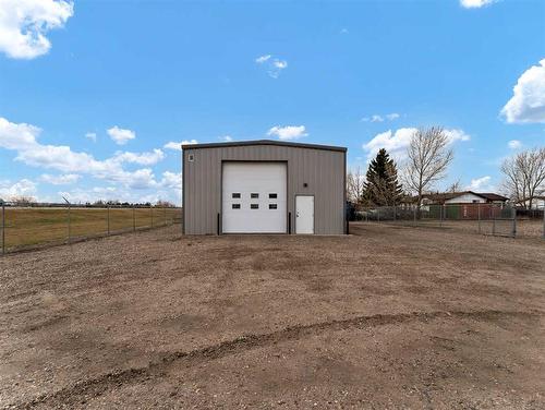 1006 2 Avenue, Dunmore, AB 