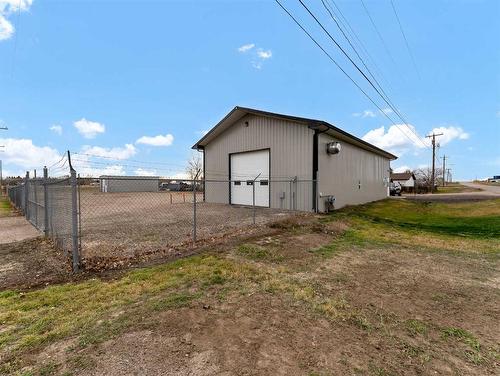 1006 2 Avenue, Dunmore, AB 