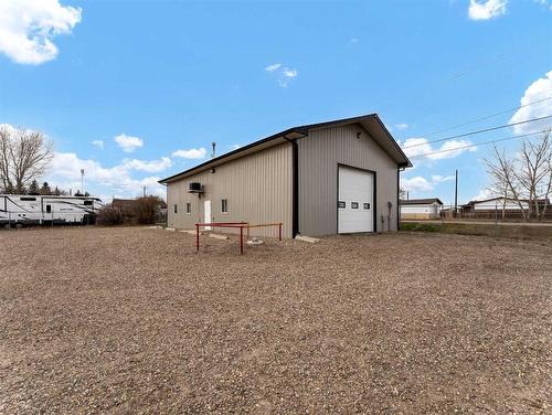 1006 2 Avenue, Dunmore, AB 