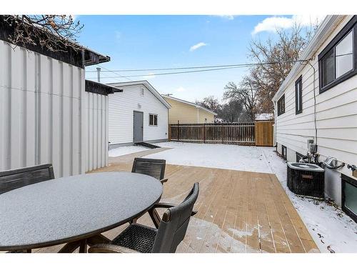 267 Belfast Street Se, Medicine Hat, AB - Outdoor With Deck Patio Veranda With Exterior