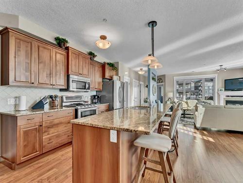 108-85 Terrace Drive Ne, Medicine Hat, AB - Indoor Photo Showing Kitchen