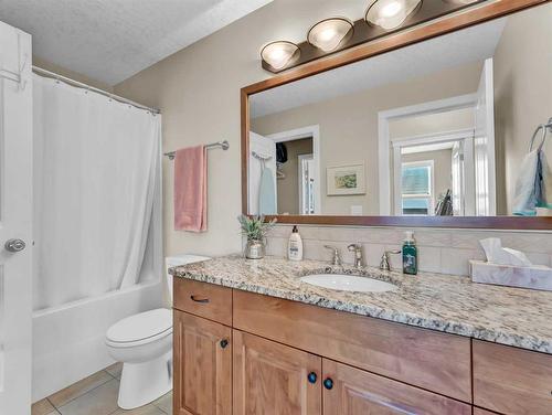 108-85 Terrace Drive Ne, Medicine Hat, AB - Indoor Photo Showing Bathroom