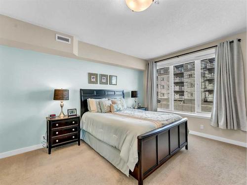 108-85 Terrace Drive Ne, Medicine Hat, AB - Indoor Photo Showing Bedroom