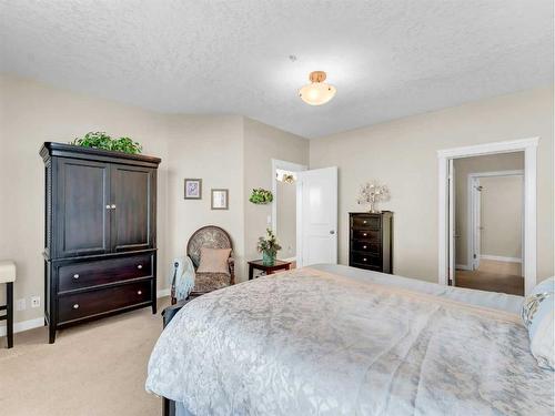 108-85 Terrace Drive Ne, Medicine Hat, AB - Indoor Photo Showing Bedroom