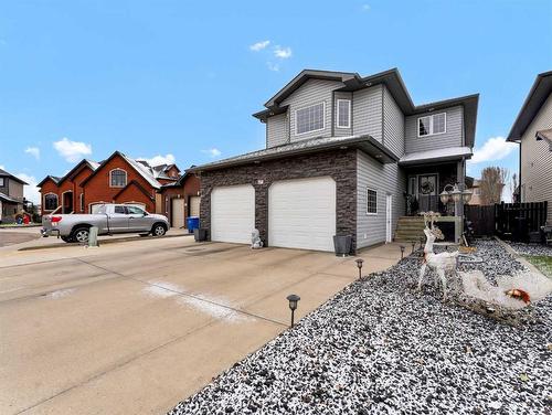 67 Somerset Dale Se, Medicine Hat, AB - Outdoor With Facade