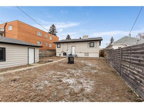 655 8 Street Sw, Medicine Hat, AB - Outdoor With Exterior