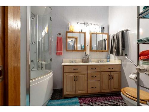 102082 Range Road 123, Rural Forty Mile No. 8, County Of, AB - Indoor Photo Showing Bathroom