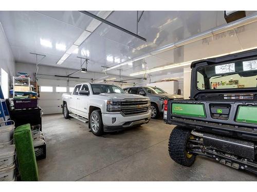 102082 Range Road 123, Rural Forty Mile No. 8, County Of, AB - Indoor Photo Showing Garage