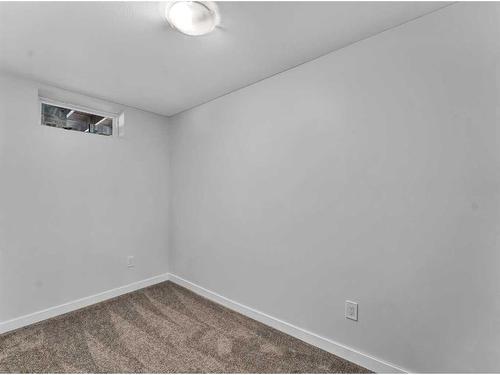 2965 Lamb Court Se, Medicine Hat, AB - Indoor Photo Showing Other Room